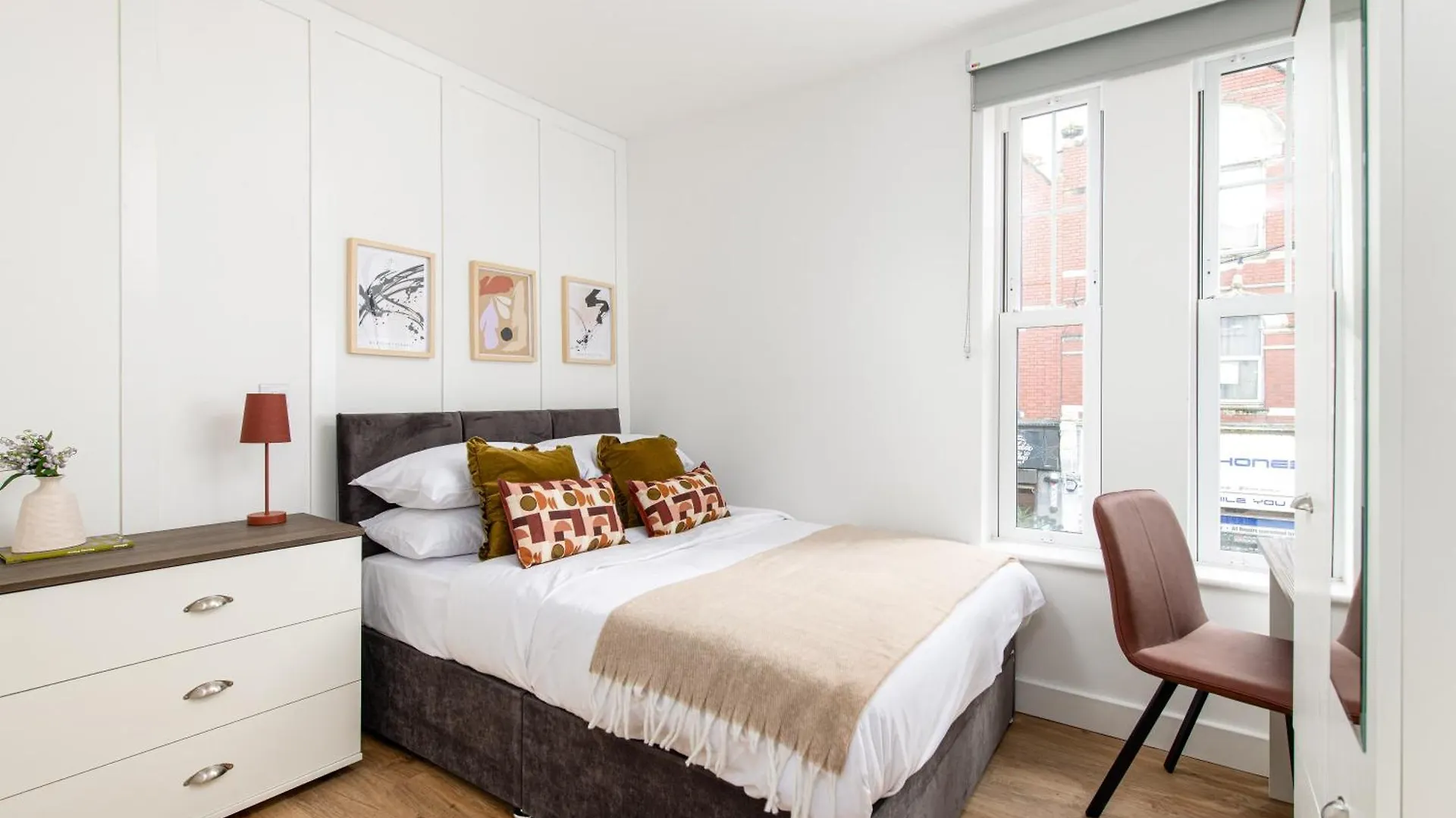 Chic-5Bed-5Bath-Freeparking-By Fabaccommodation Μπρίστολ 0*,