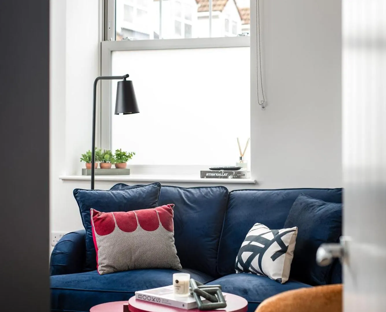 Chic-5Bed-5Bath-Freeparking-By Fabaccommodation Bristol